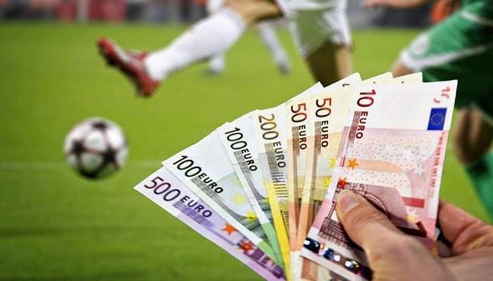 قائمة أغلى 10 فترات انتقالات للأندية عبر التاريخ